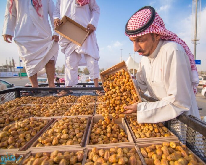 مهرجان بريدة للتمور يسجل تدفق أعداد كبيرة من المركبات